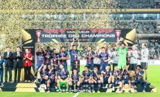 包含拼尽全力！欧洲杯预选赛赛场上摧枯拉朽的词条