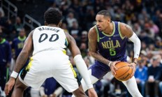  穆雷连续五场比赛得分超过关键助攻，雄鹿挑战极限！