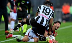 佛罗伦萨与乌迪内斯交锋，争夺积分榜上风向标的简单介绍