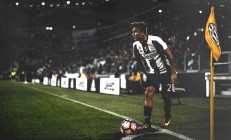 羽毛球赛场焦点！比利时队对阵澳大利亚队，核心球员受伤，球队前景蒙阴影